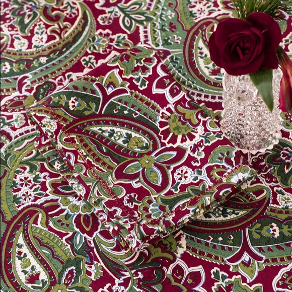 60x90” Paisley Tablecloth